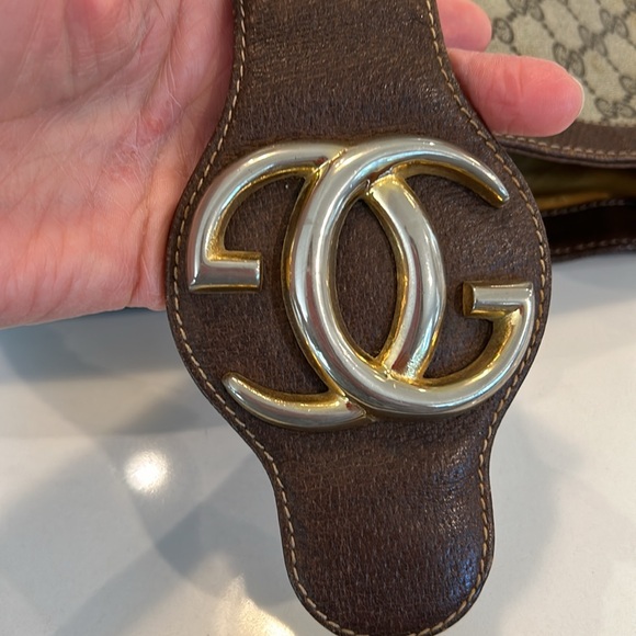 Authentic Gucci Sherry collection logo stripe shoulder bag with adjustable strap - Picture 10 of 16